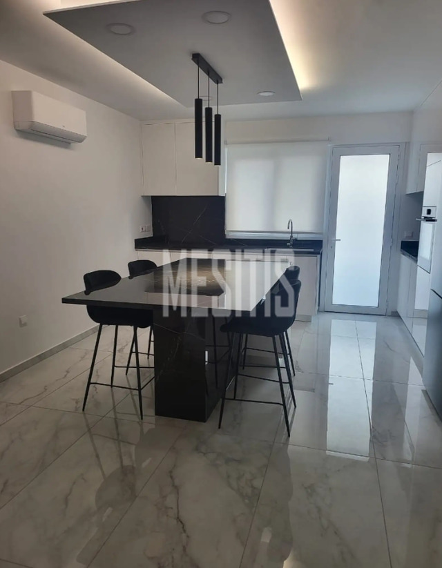 apartment-325986e9-4b85-4b72-ad4e-4e203066e648_Wtr.png