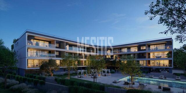 apartment-ae7cda7c-1024-401d-99a6-8943ba9b12f9_Wtr.jpeg