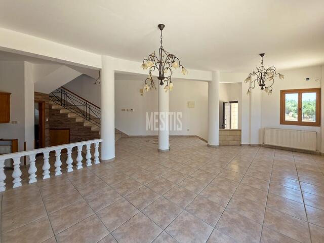 3 Bedroom House for Sale in Psimolofou, Nicosia – photo 1