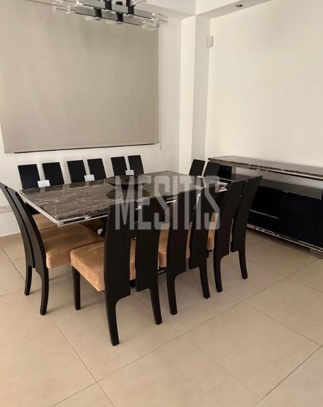 detachedHouse-51162ef5-e3d8-41a0-bd43-f1a7fa9940bd_Wtr.jpeg