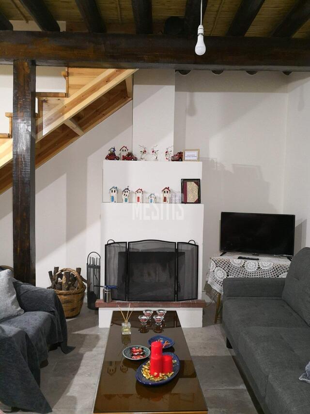 detachedHouse-654729f4-7431-4010-a9c2-a5b3edc852b4_Wtr.jpeg