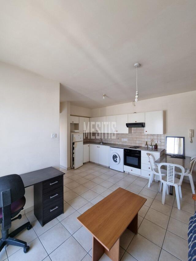 apartment-652ae9de-a559-4719-91b5-989d67ef7b74_Wtr.jpeg