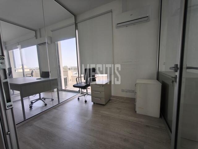 office-d66549dd-97b5-4adc-80e0-ea456e453d6b_Wtr.jpg