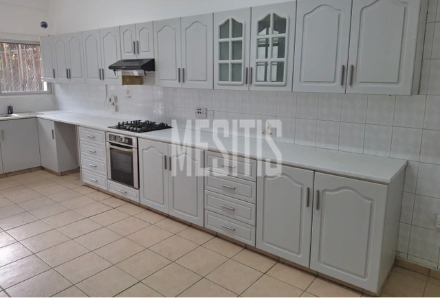 detachedHouse-c8b1f3bd-5e1b-42b1-ad7b-e4d99d3552c5_Wtr.png