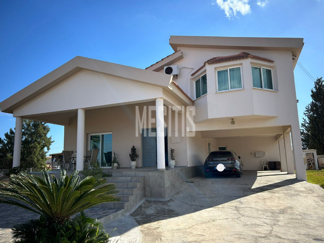 detachedHouse-cef0ccff-64d2-423d-8cc7-9e4462489345_Wtr.png