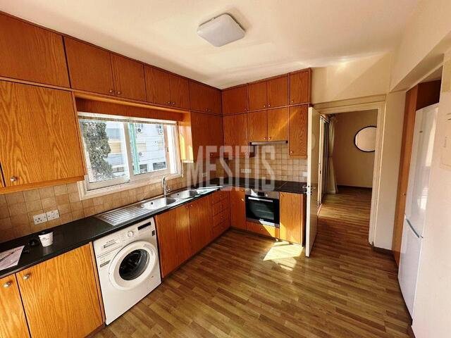 apartment-32dfb5b4-8a9e-43c9-8061-2a460aaf9874_Wtr.jpg