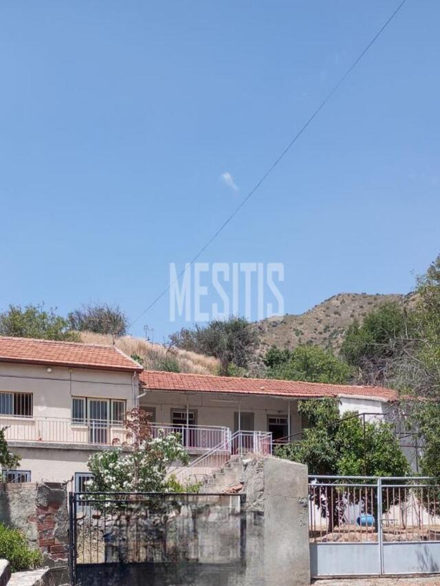 detachedHouse-a8aa0549-3053-4a6c-8f46-2b5202833981_Wtr.jpeg