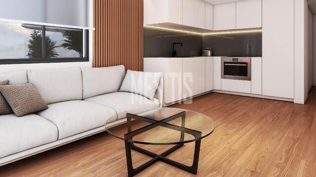 apartment-deb72a92-4c6b-4bd1-9174-5a2118c0a7a0_Wtr.jpeg