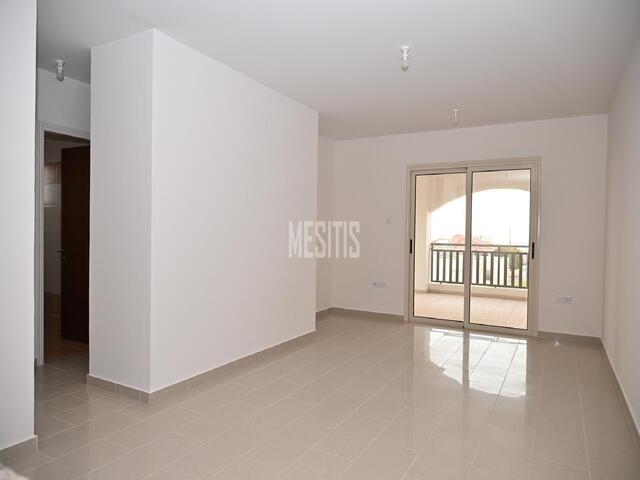 2 bedroom apartment with communal pool for sale in Tersefanou, Larnaca – photo 4