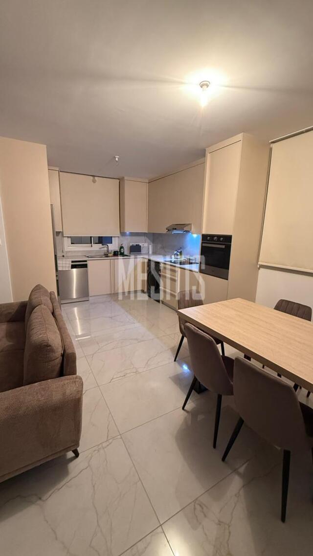 apartment-96ea0af6-9a38-4c01-95da-474fe1602400_Wtr.jpg