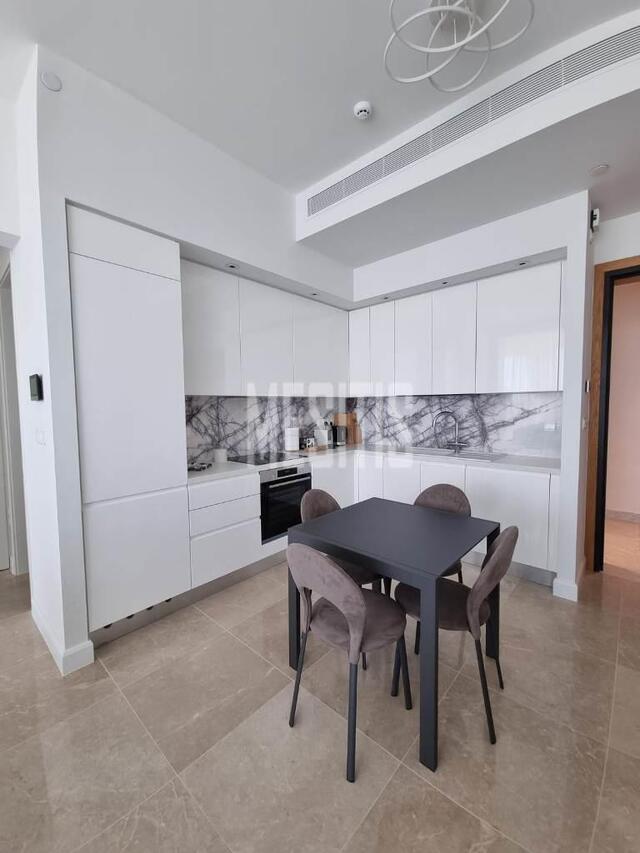apartment-d4451cb2-a921-43e3-a559-53f52781feb5_Wtr.jpeg