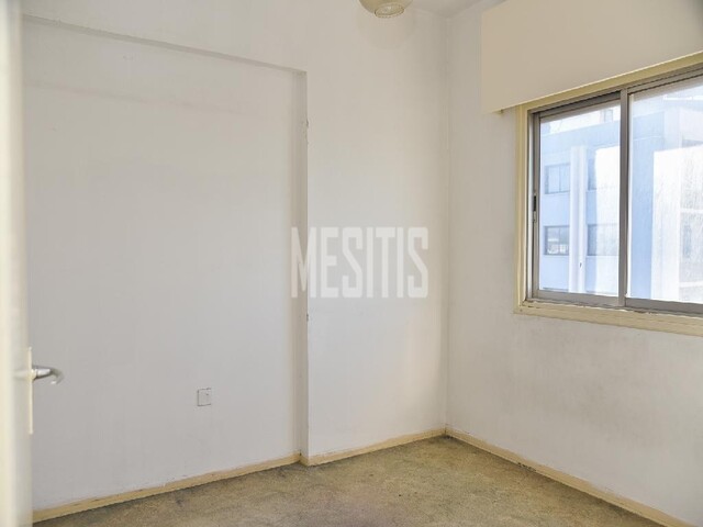 2 Bedroom Apartment For Sale In The Center Of Larnaka – photo 4