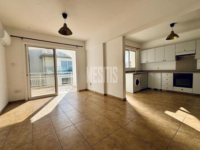 apartment-70619908-695c-4002-abfb-b7123d0ac123_Wtr.jpg