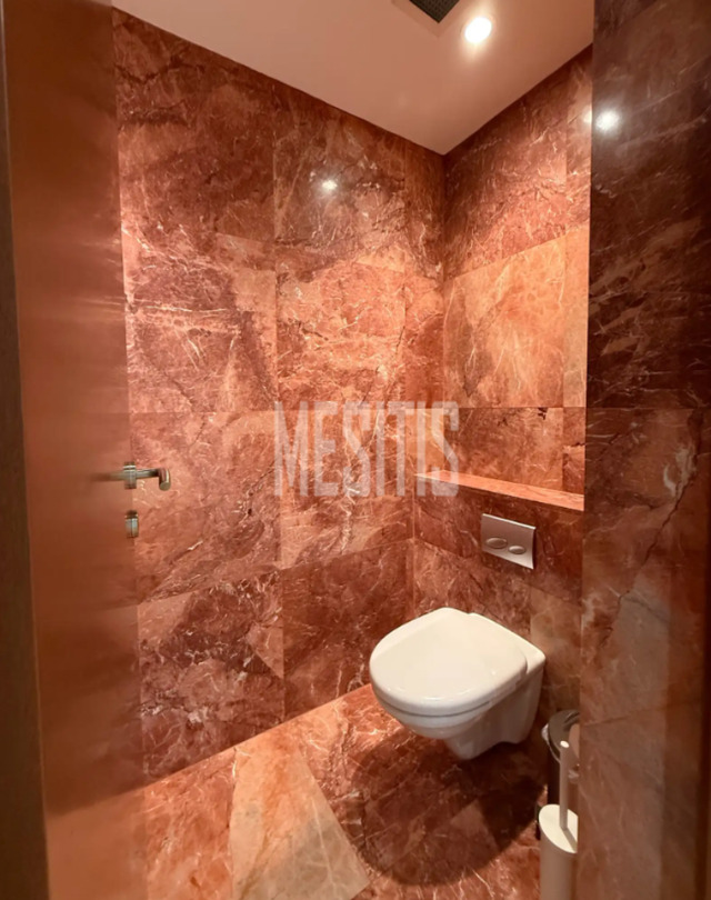 apartment-2520b4b0-45b1-44c8-98e0-459cbaa53af1_Wtr.png