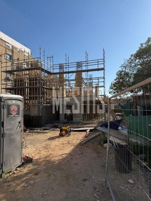 Whole-Floor 2-Bedroom Sea-View Apartment for Sale in Larnaca City Center – photo 3