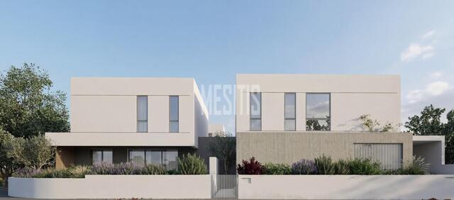 detachedHouse-eb243786-91b4-43a7-9738-516e1db2c2b3_Wtr.jpg