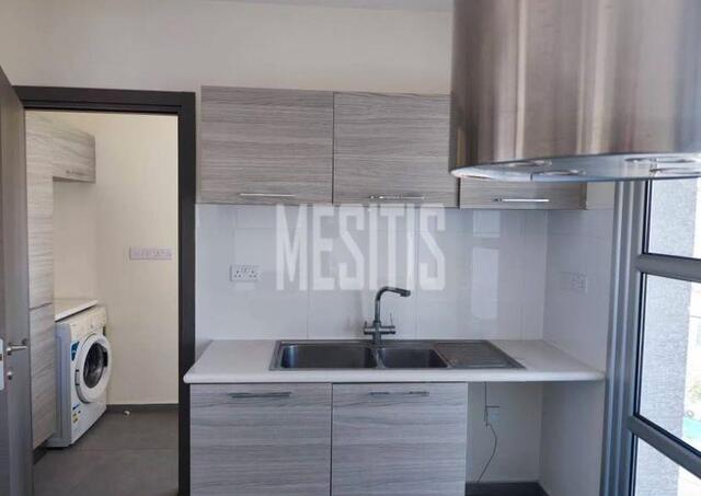 apartment-199c50e1-2da2-4d4b-9f3e-2960440dd80e_Wtr.jpeg