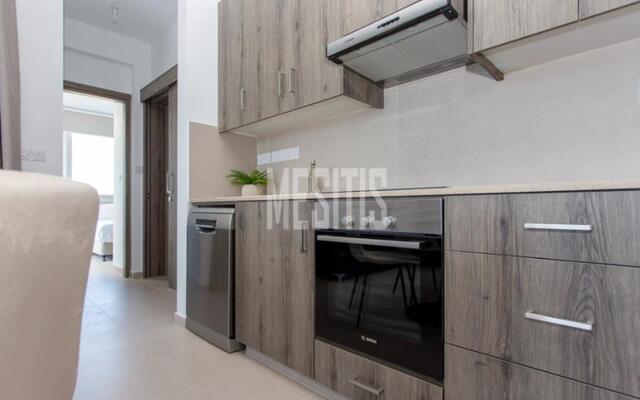 apartment-baf5d1c3-40bc-4bcc-bf0d-4df5a832d978_Wtr.jpg