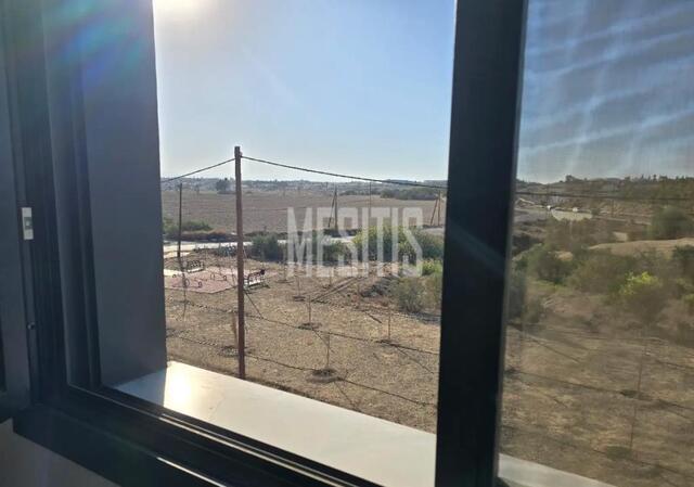 detachedHouse-347936f5-4523-43db-a262-d5e168abbb73_Wtr.jpg
