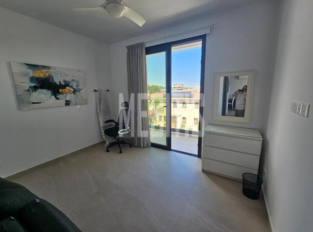 apartment-6764dfdc-01ad-49a7-9530-fe37fe203e21_Wtr.jpg