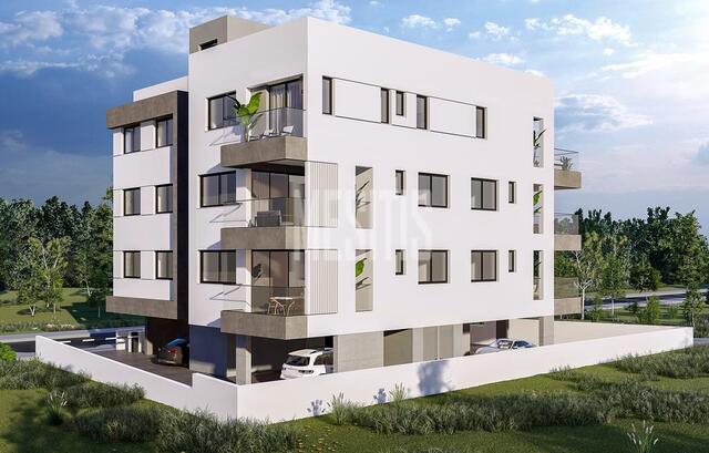 apartment-1e5a53e5-e26b-4f48-a9b3-179d736ae457_Wtr.jpeg