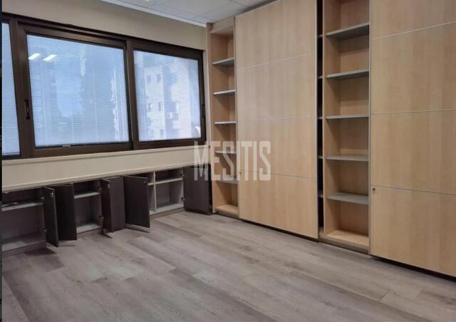 office-d97e2cbe-5af2-474c-b86a-fb3bf583b5c6_Wtr.jpg