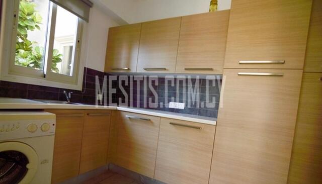 apartment-e007df49-220d-4093-93cf-247b13154151_Wtr.jpg
