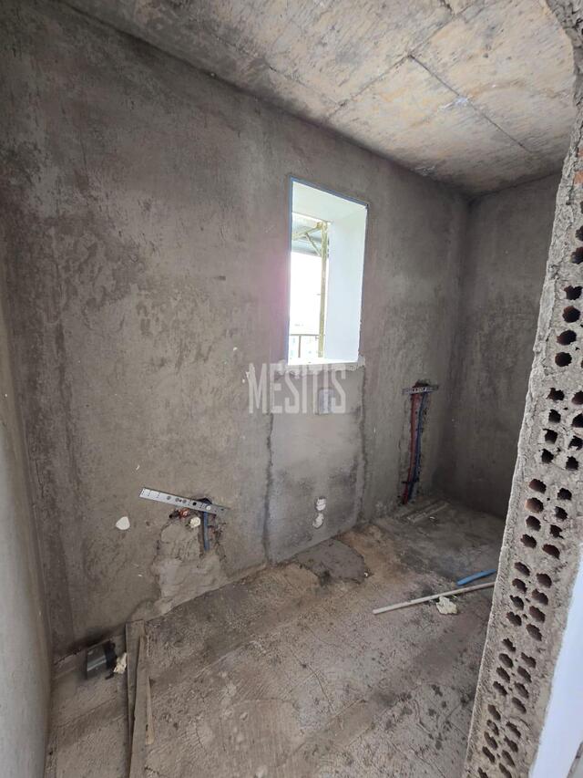 apartment-fa59f663-9e66-412a-9121-3b10cc213ece_Wtr.jpg