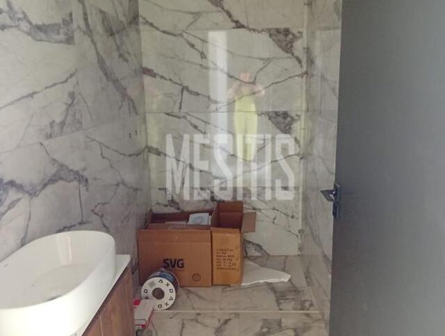 apartment-23a49728-978a-4947-bedb-c902966e66dd_Wtr.jpg