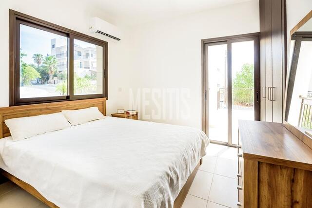 apartment-bf803d08-8989-4dda-b8a1-832c36f7d18b_Wtr.jpeg