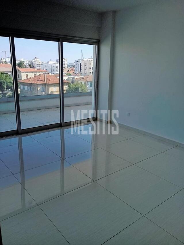 apartment-f283b1c1-3828-4a1a-9c16-3be5ffd2ecd8_Wtr.jpeg