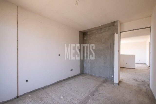 apartment-d88c65d8-4fb5-43b4-8c64-803485c25229_Wtr.jpeg