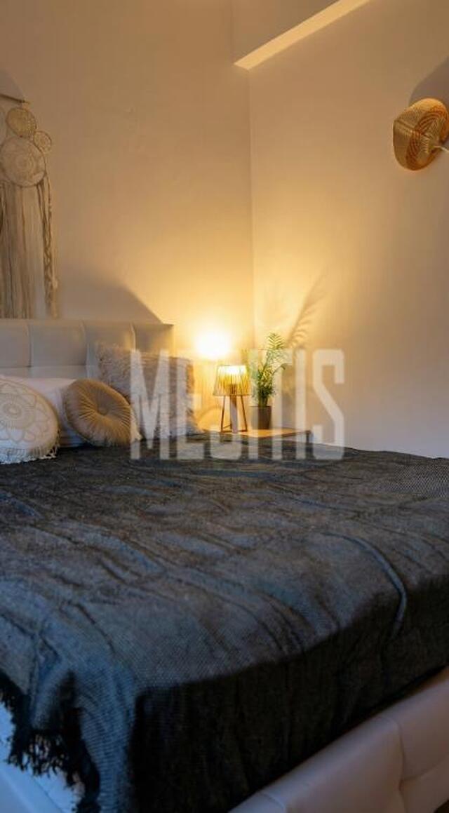 apartment-c4ee0254-45e8-4830-a41d-22b9c1a5a722_Wtr.jpg