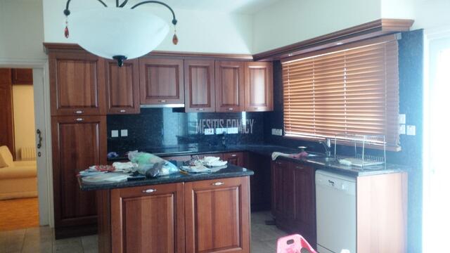 detachedHouse-9a46a521-caf2-488f-b6ab-55886dff8733_Wtr.jpg