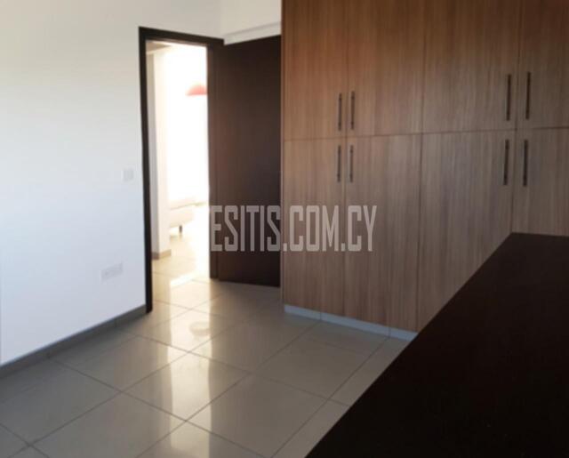 apartment-a380586c-a959-430a-aba5-d7541829d7c1_Wtr.jpeg