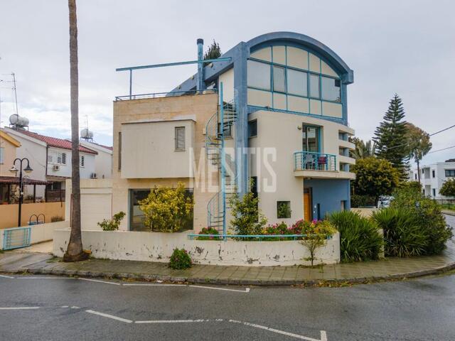 detachedHouse-712ab503-bba0-4224-b990-331c0c1a3162_Wtr.jpeg