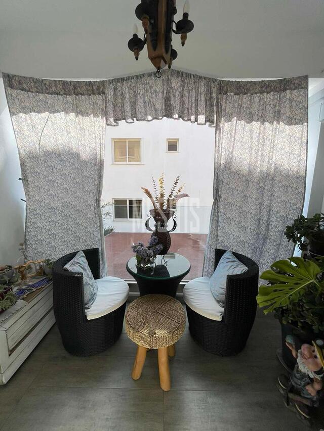 apartment-a57279f8-5b1a-45d9-8458-d45aa04c9617_Wtr.jpeg