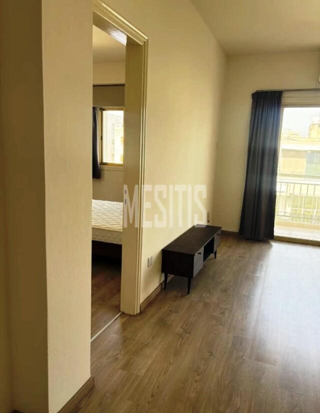 apartment-e48968cf-1313-4d2a-9770-b7458f7dc0e8_Wtr.jpg