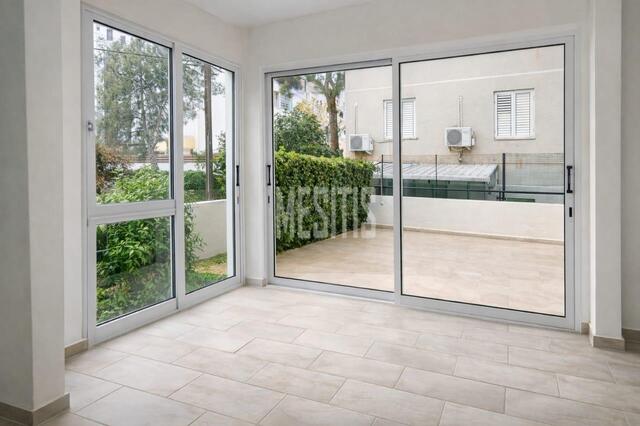 apartment-aa3ac7f0-a79e-4515-a6a1-564ba4297501_Wtr.jpg