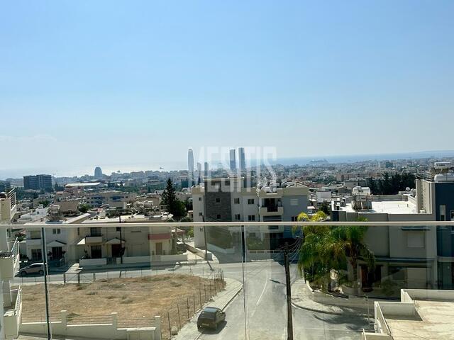 apartment-15766c94-b344-4524-b44d-99dbbdfe76b8_Wtr.jpeg