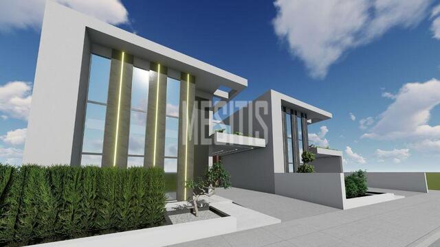 detachedHouse-9bfe214b-aceb-4233-8ea7-c0bde4c2af8b_Wtr.jpeg