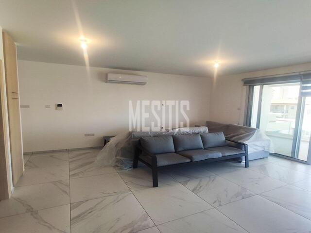 apartment-e694d8b7-7295-4b10-8191-88a2f6c92d8b_Wtr.jpeg