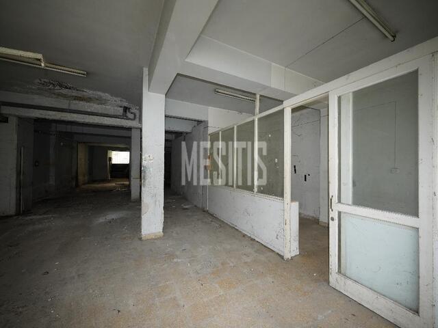 store-20ab2ec4-7c4d-424a-872b-be357afcf054_Wtr.jpg