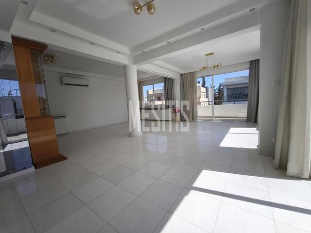 apartment-aec77a81-223a-43f4-8231-4a1685bcc125_Wtr.jpg