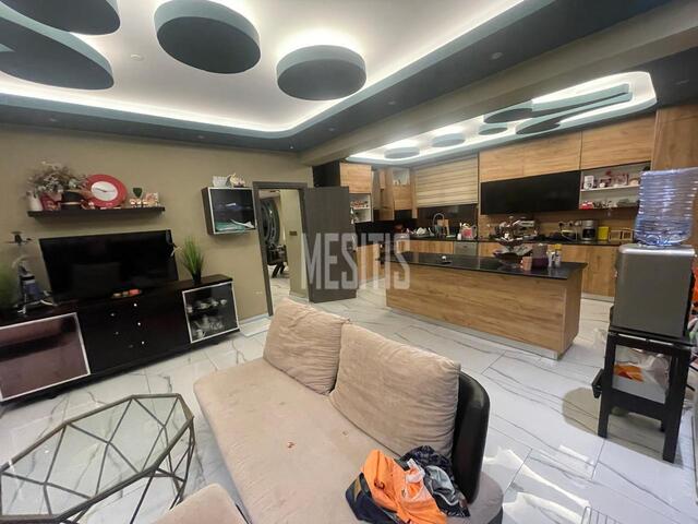 detachedHouse-a22531fa-b3af-4275-805c-6ef68c39f312_Wtr.jpeg