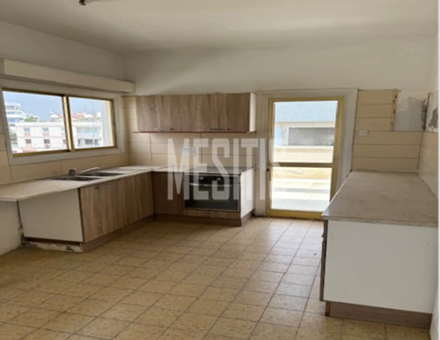 apartment-f6815fc8-c358-4149-abf9-6b897a886a42_Wtr.png