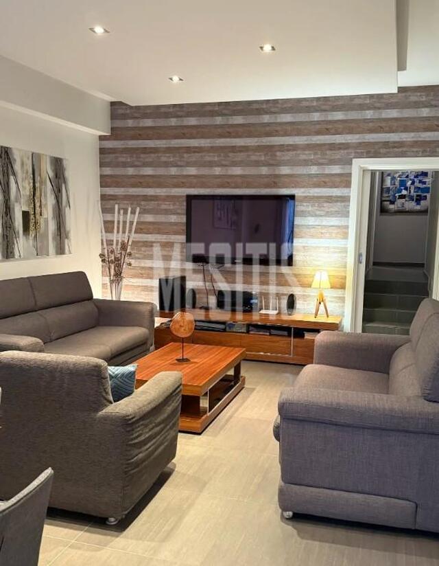 detachedHouse-cc30b102-14f3-437b-b4bd-7fbca6f185f3_Wtr.jpg