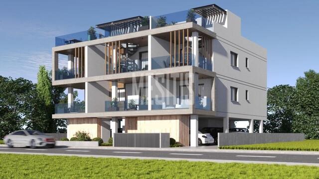 apartment-fb623ec2-8913-47b4-bf40-cd72127e675f_Wtr.jpeg