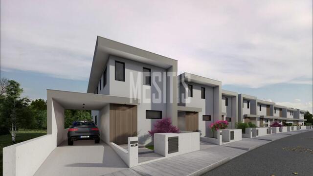 detachedHouse-31997690-4398-44d4-ba8a-122b58b521fb_Wtr.jpg