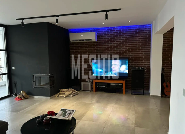 apartment-55e41704-a85d-4662-b832-0e15c31e7e1b_Wtr.png